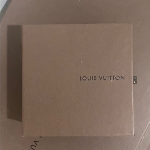 Louis Vuitton box